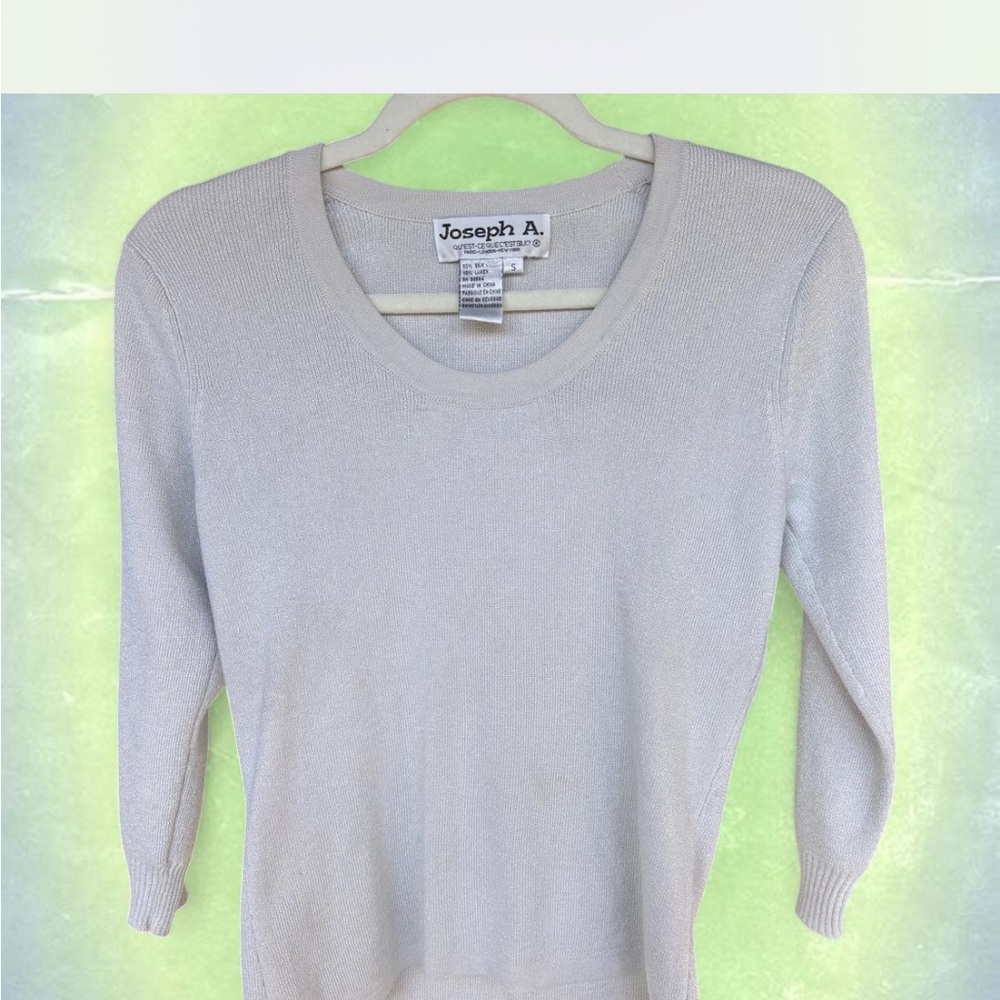 Joseph Women's Elegant Scoop Neck Sweater